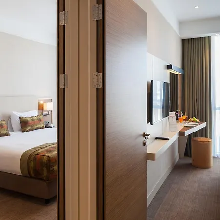 Hm Commerce Otel